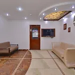 Hotel Kabeer - Walking New Delhi Railway Station